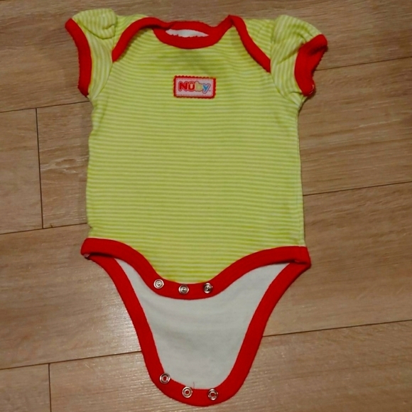 Nuby Other - Nuby 3-6 month onsie